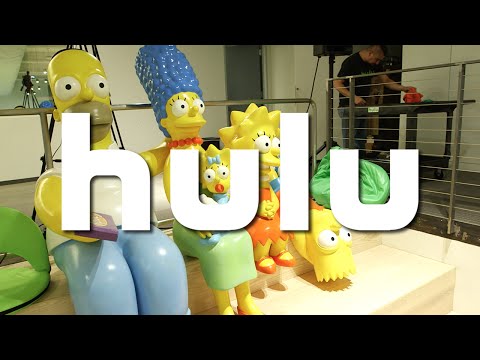 Hulu's Entertaining Home Base | TC Cribs - UCCjyq_K1Xwfg8Lndy7lKMpA