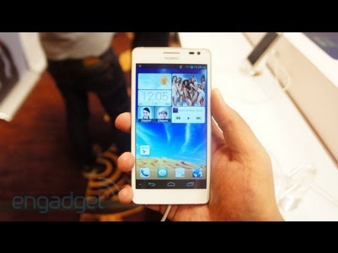 Huawei Ascend D2 Hands On | Engadget At CES 2013 - UC-6OW5aJYBFM33zXQlBKPNA