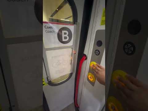 Class 158 doors opening at Birmingham New Street 29/6/24 #shorts #train #birmingham #class158