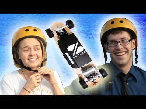 People Ride An Electric Skateboard - UCBUVGPsJzc1U8SECMgBaMFw