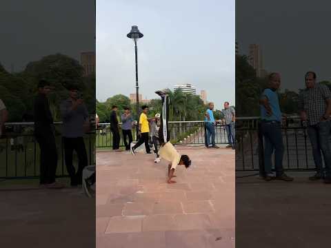 Public pura shocked 😮 ho gaya 😍#youtubeshorts #flip #teambackflip #stunt #backflip #viralvideos