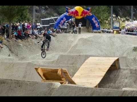 Freestyle BMX Park Jam - Red Bull Roast It - UCblfuW_4rakIf2h6aqANefA