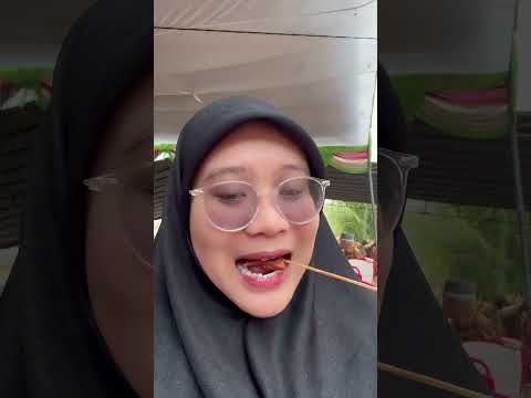 JAJAN DI ACARA NIKAH SEPUPU