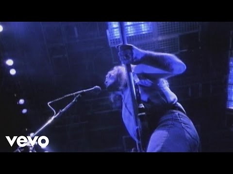 AC/DC - Dirty Deeds Done Dirt Cheap (Official Video – AC/DC Live) - UCmPuJ2BltKsGE2966jLgCnw