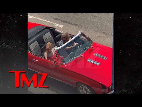 Lindsay Lohan, Jamie Lee Curtis Speed Off in Convertible For 'Freaky Friday 2' | TMZ