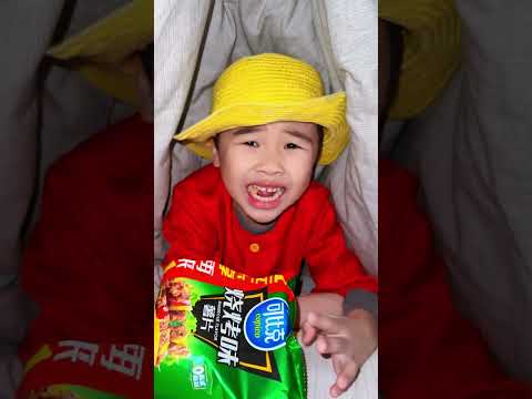 当偷吃零食被发现时😭#海贼王 #funny #路飞