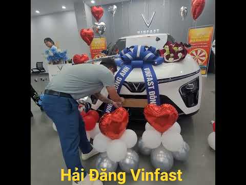 Khoảnh khắc bóc biển xe ô tô như thế nào ?