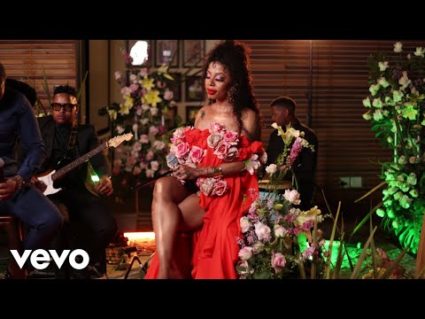 Kelly Khumalo - Mina Nawe ft. Mondli Ngcobo