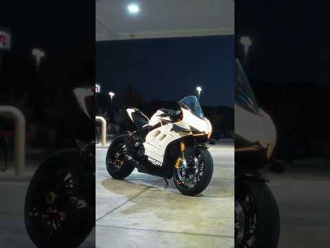 LOOK MOM - I CAN FLY / Hoodie /// brutal-bikes.com #shorts