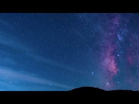 Stunning starry sky above central China's Xihuang Mountain