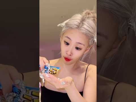 韓国人彼女にパチパチパニック食べさせたらおかしくなったwww