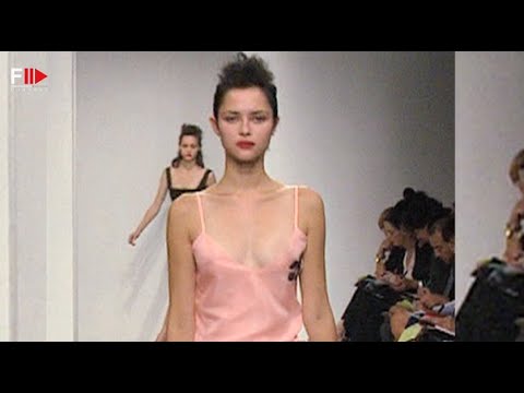 Vintage in Pills MIU MIU Spring 1998 - Fashion Channel