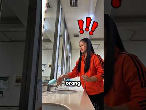 🧼 Ternyata Ini Alasannya Semua Orang Ketawa di Toilet Korea! #shorts