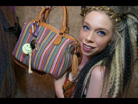 WHAT'S IN MY BAG! - UCGwPbAQdGA3_88WBuGtg9tw