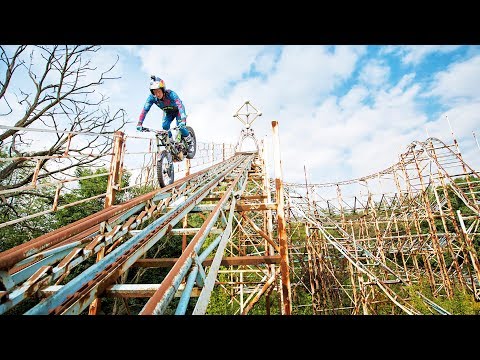 Dougie Lampkin’s Last Joyride in an abandoned theme park. - UCblfuW_4rakIf2h6aqANefA