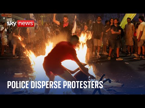 Police disperse protesters after more than 300,000 people join demonstration in Tel Aviv