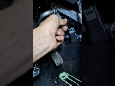 Come sostituire il radiatore del riscaldamento dell'abitacolo della Volkswagen Golf