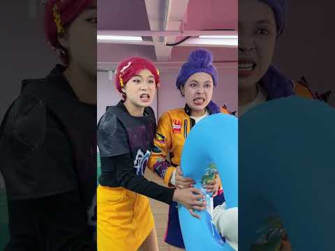 别跟鲁米抢泳圈#kpopdemonhunters #cosplay #huntrix