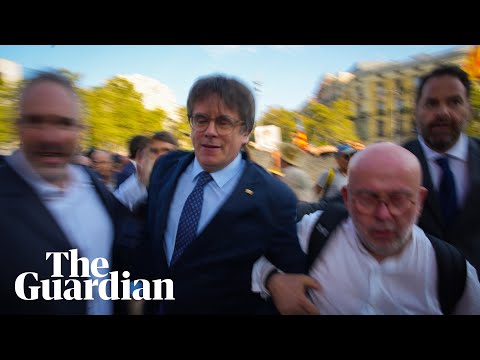 Fugitive Catalan leader Carles Puigdemont evades arrest after speech in Barcelona