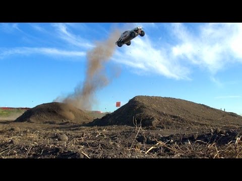 RC ADVENTURES - Launching a Losi 5T 4x4 Radio Controlled Gas Powered Truck - UCxcjVHL-2o3D6Q9esu05a1Q