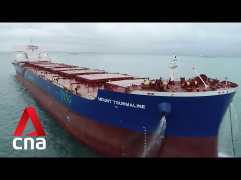 World’s first LNG bulk carrier docks at Singapore’s Jurong Port to refuel