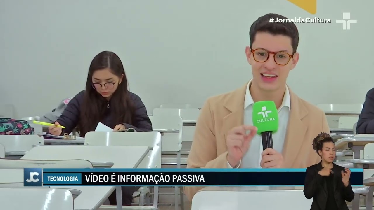 Leitura supera vídeos curtos na retenção de informações, diz pesquisa