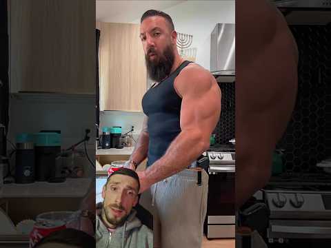 Nah he gotta be trolling 😂 #gym #fitness #protein #carbs