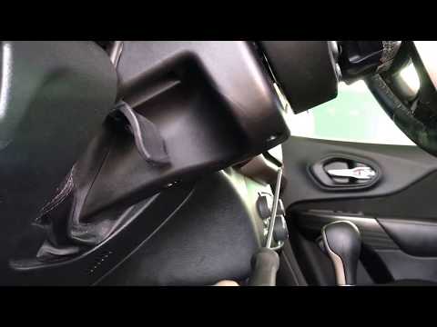 How To Remove The Steering Wheel Airbag Of A Jeep Cherokee - Jeep Cherokee (Mk 5, Kl)