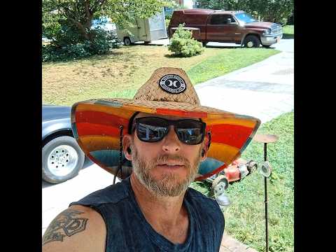 Friday yall! #friday #concrete #bluecollar #mowing #summer #heatwave #diy #hoa #satisfying