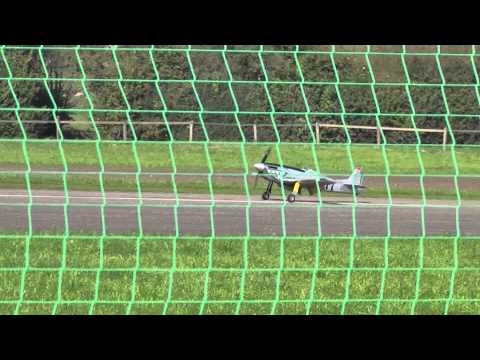 Awesome RC Flight Show at Hausen am Albis (Switzerland) 2011 - UCgZm_RyXOqIIhF24_7hgCzQ