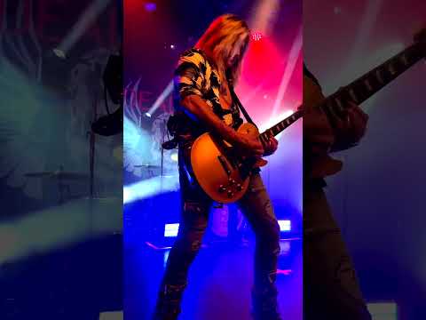 Doug Aldrich (Whitesnake/Dead daisies) using Plethora X3 live!