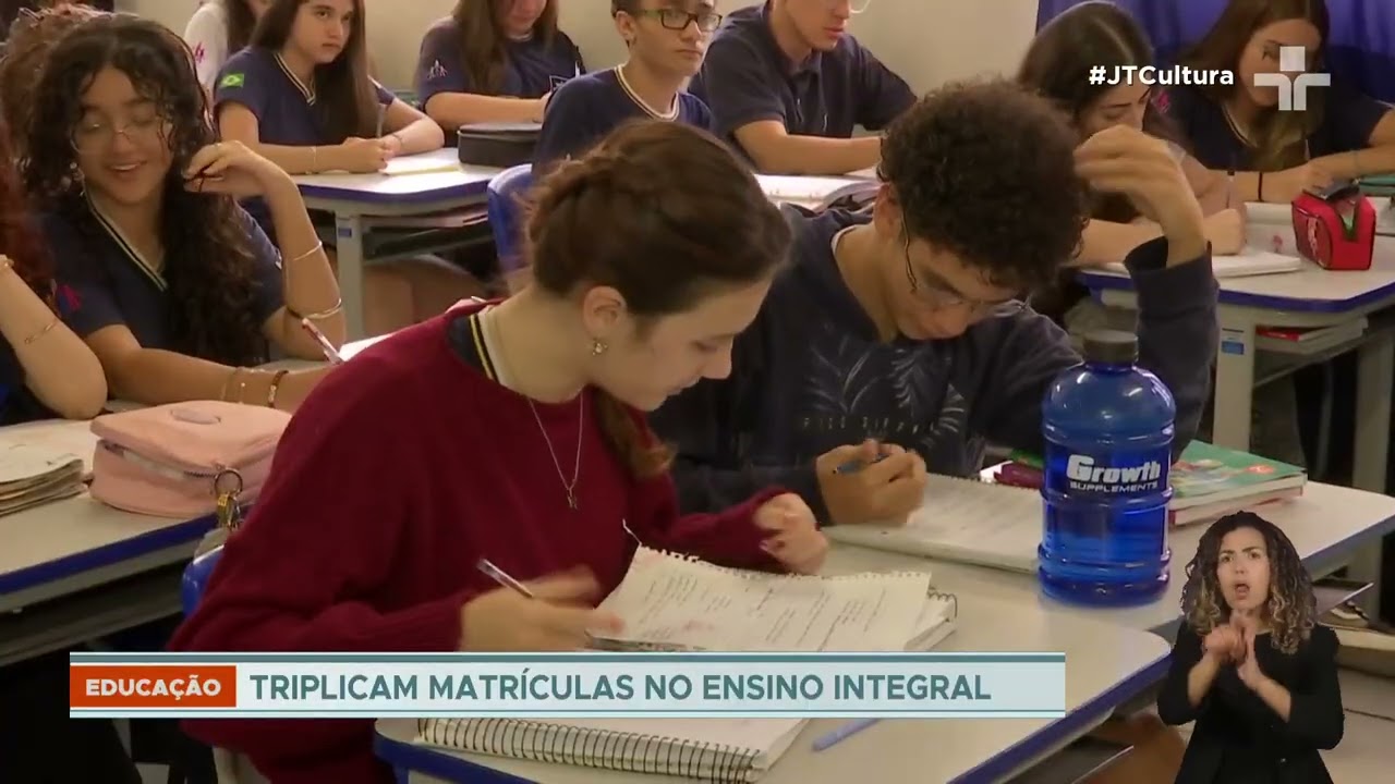 Ensino médio integral triplica em dez anos e ajuda a reduzir evasão escolar