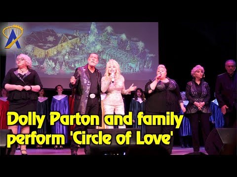 Dolly Parton and family sing 'Circle of Love' at Dollywood - UCFpI4b_m-449cePVasc2_8g