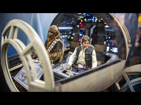 Sideshow Collectibles Booth Tour at Comic-Con 2015 - UCiDJtJKMICpb9B1qf7qjEOA