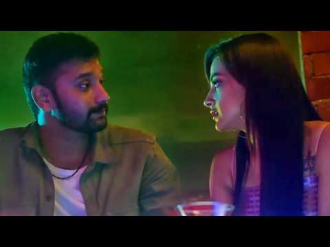 अरुलनिथि फिल्म मेकर और डायरेक्टर हैं