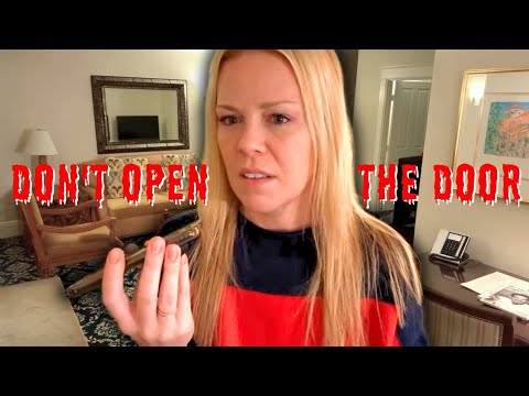 Don't open the door 😈 Happy Halloween!