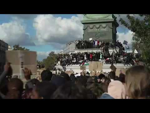 French students protesting school conditions say issue has 'simmered for years'