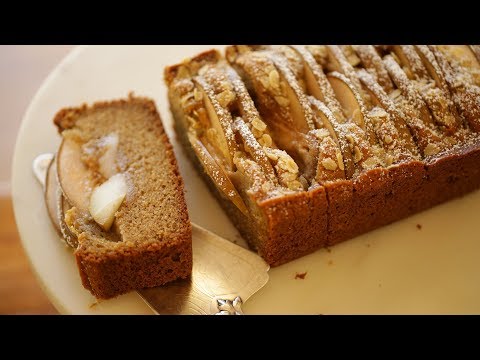 Beth's Pear Spice Cake with Toasted Oats