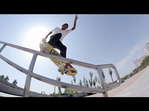 Skating through China's ghost city - Lost in Ordos - UCblfuW_4rakIf2h6aqANefA