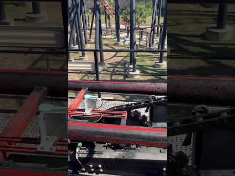 Dirty Lift Hill | Pandemonium at Six Flags Fiesta Texas