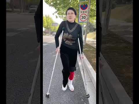 Kind woman help #motivation #positivevibes #lnspiration