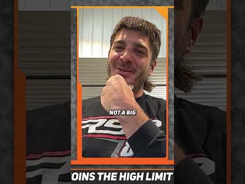 Does Reutzel have the best race shop in racing? #themasters  #highlimitracing  #highlimitroom - dirt track racing video image