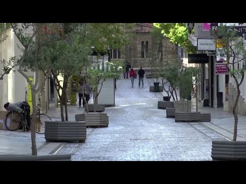 Athens silent as Greece enters second lockdown