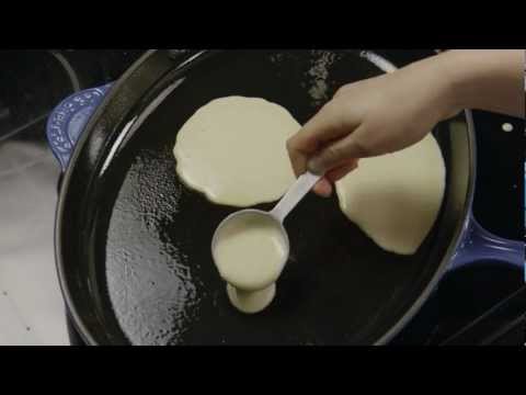 How to Make Easy Homemade Pancakes - UC4tAgeVdaNB5vD_mBoxg50w