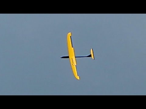 RC Hotliner "Cougar" , bei Starkwind , Segler , Glider von Staufenbiel , Demo Flight *HD* - UCH6AYUbtonG7OTskda1_slQ