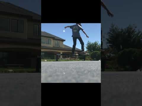 Day 4 of #SKATESTREAKS🔥 #skate #skateboarding #sk8 #boardslide #subscribe