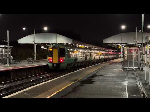 Class 377 - Southern Railway - Epsom Station - 27th November 2023