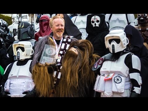 Adam Savage as Chewbacca at Comic-Con 2013 - UCiDJtJKMICpb9B1qf7qjEOA