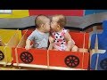 Bébés drôles embrassant Compilation 2018