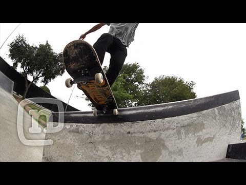How To Do Back Tails With Skateboarder Lamont Holt - UCsert8exifX1uUnqaoY3dqA